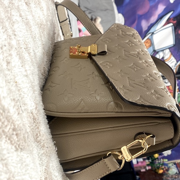 Pochette Métis Louis vuittion purse - Picture 4 of 7